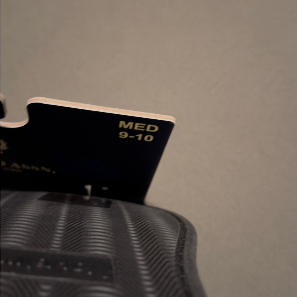 U.S. Polo Assn. Black Quilted Slide Sandals - Picture 4 of 7